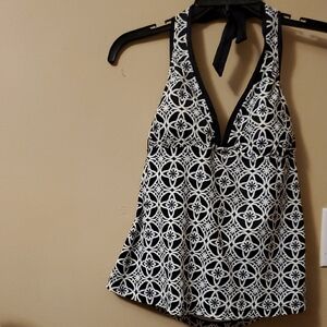 Sonoma Black and White Geometric Camisole